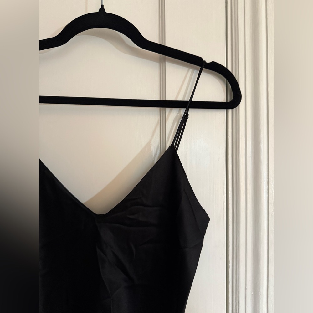 Nili Lotan Isabella Silk Cami in black - Picture 4 of 16